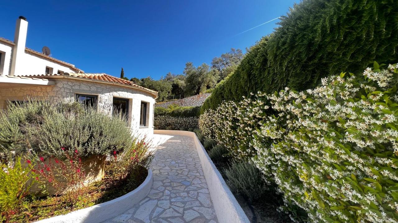 Villa Sania Kassiopi Exterior photo